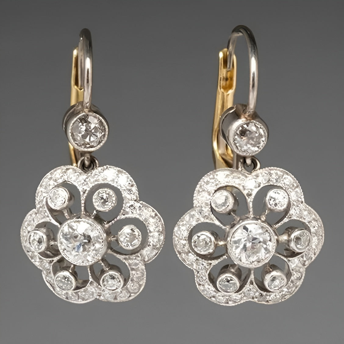 Nos dernières boucles d’oreilles vintage – avant qu’elles ne disparaissent…